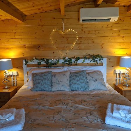 Foxhill Lodges Кентербері Екстер'єр фото