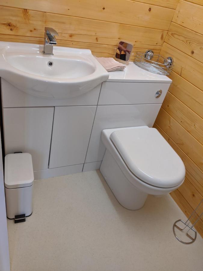 Foxhill Lodges Кентербері Екстер'єр фото