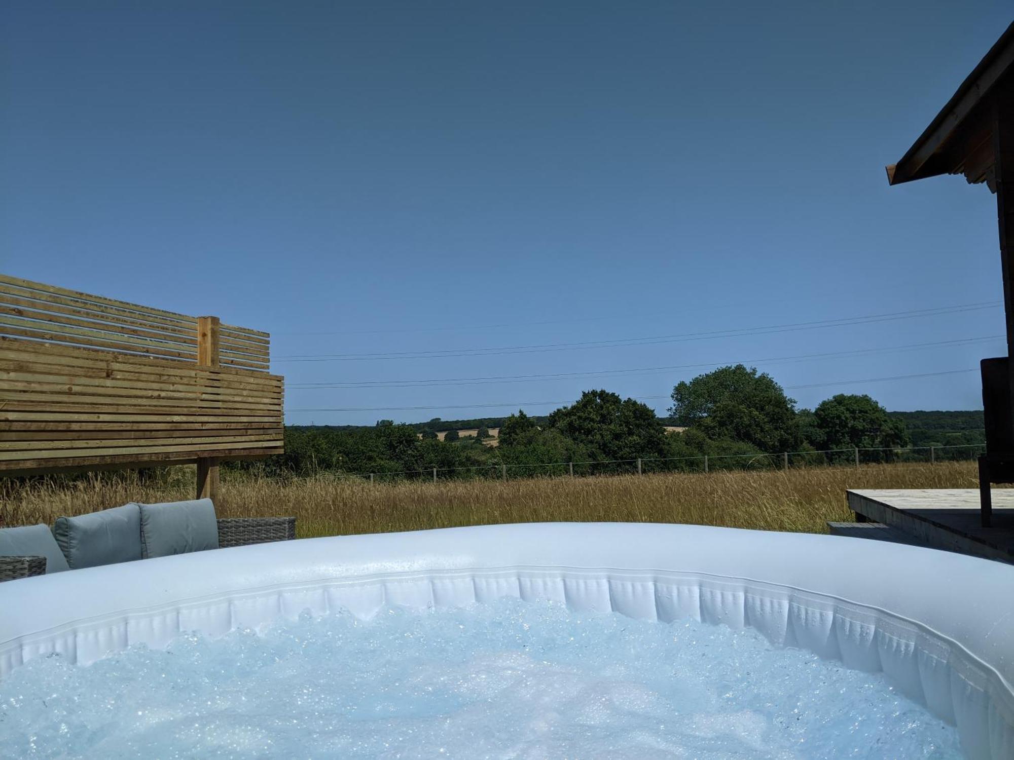 Foxhill Lodges Кентербері Екстер'єр фото